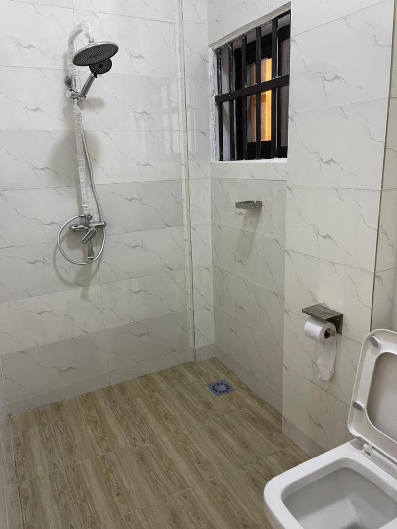 Chez Gero Apartment โกโตนู ภายนอก รูปภาพ