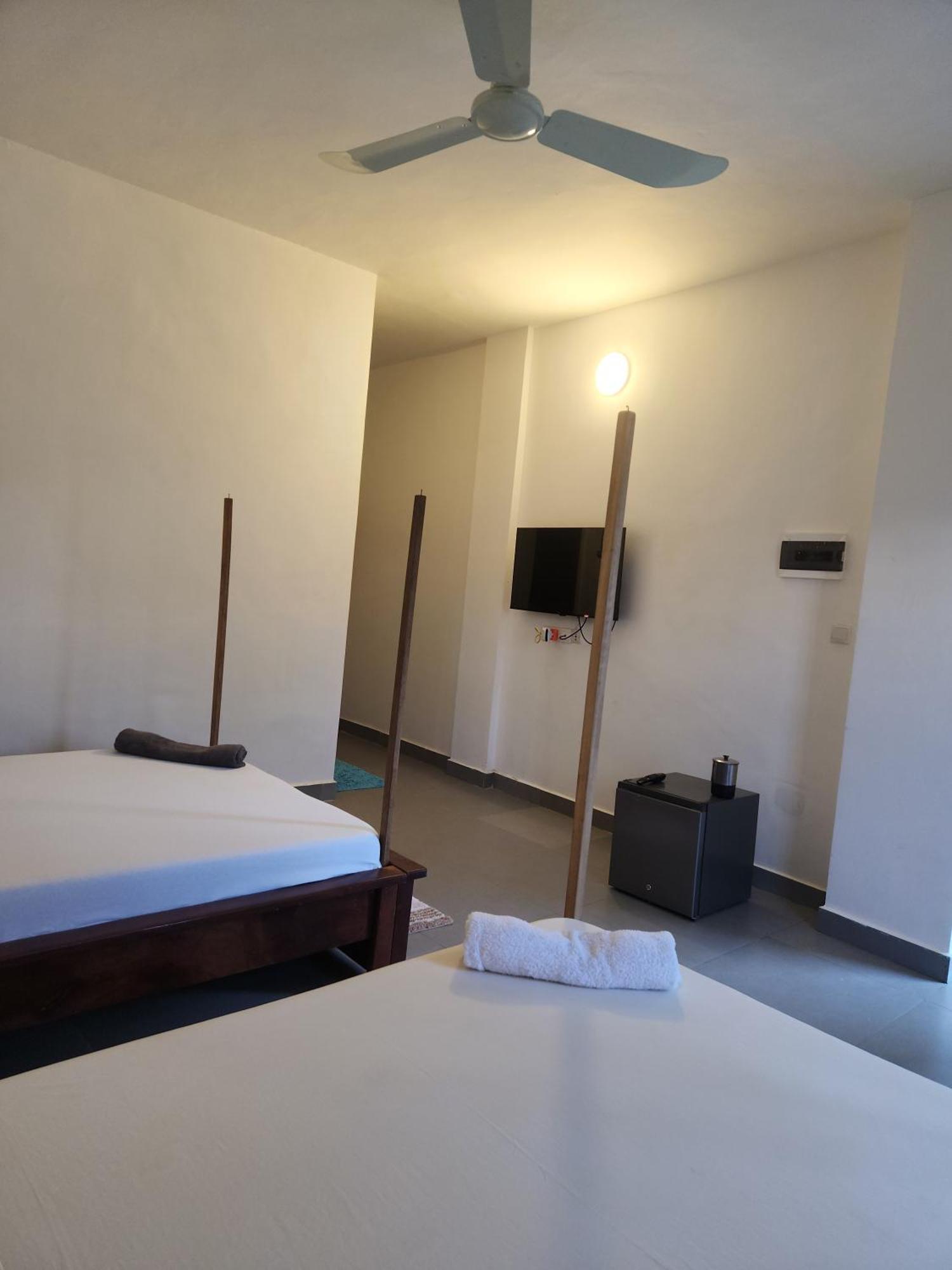 Chez Gero Apartment โกโตนู ภายนอก รูปภาพ